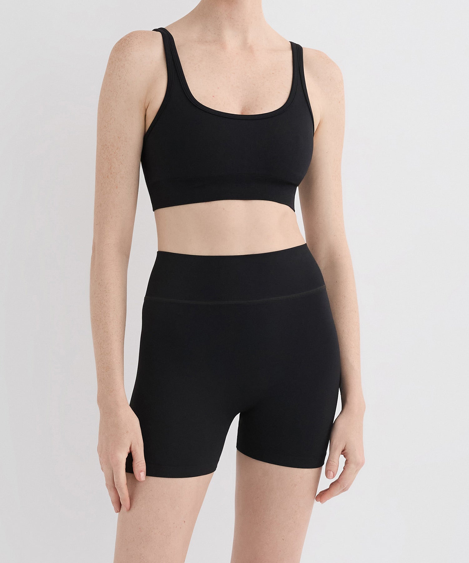 Performance Mid Rise 2" Short - Black