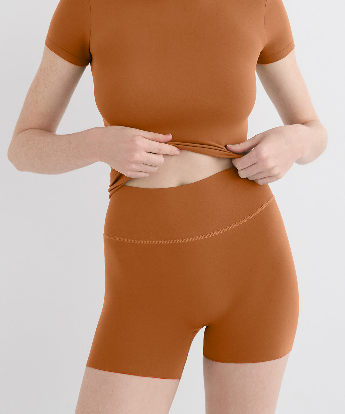 24/7 Short 2" - Terracotta