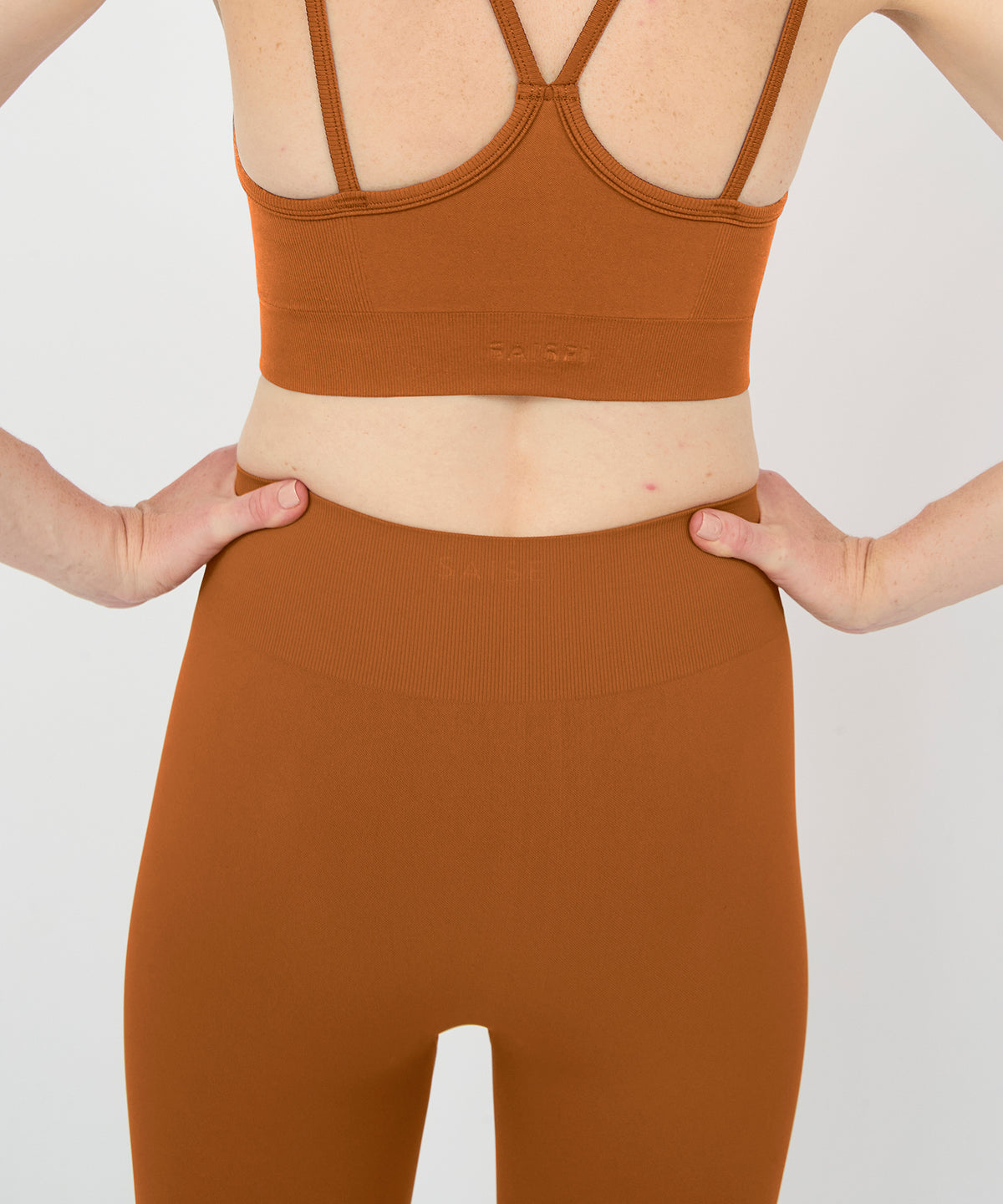 Form Movement High Rise Legging 25" - Terracotta