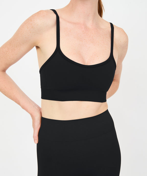 Form Movement V-Neck Bra - Black