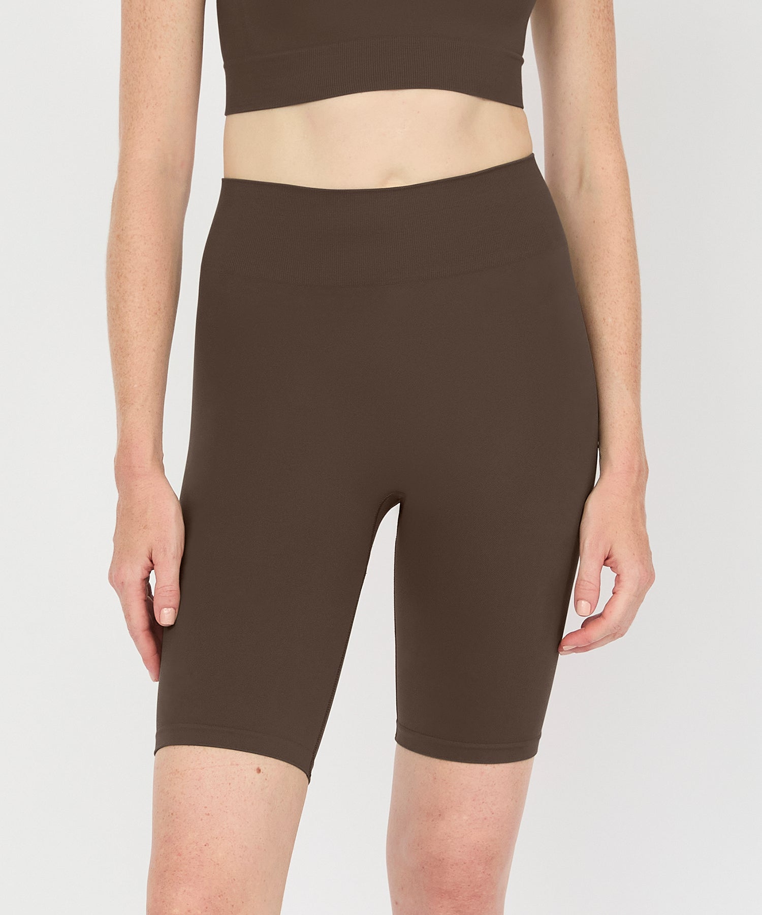 Form Movement Biker Short 6" - Acorn