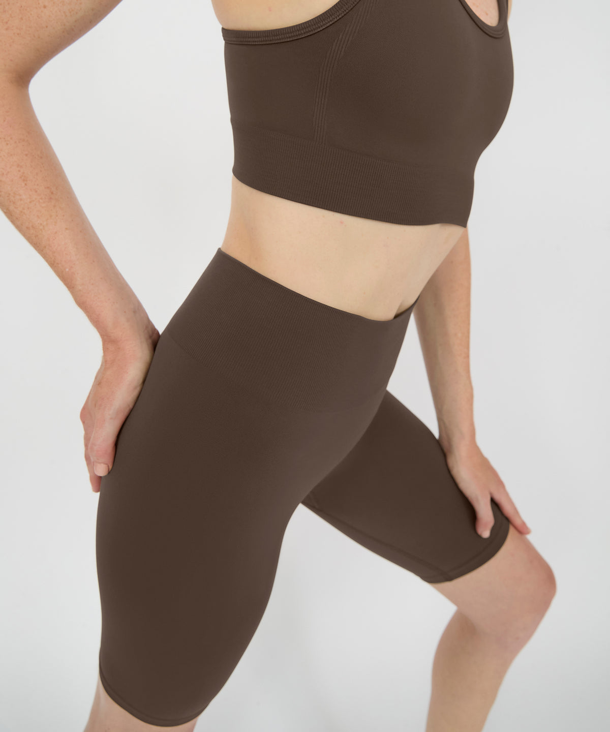 Form Movement Biker Short 6" - Acorn