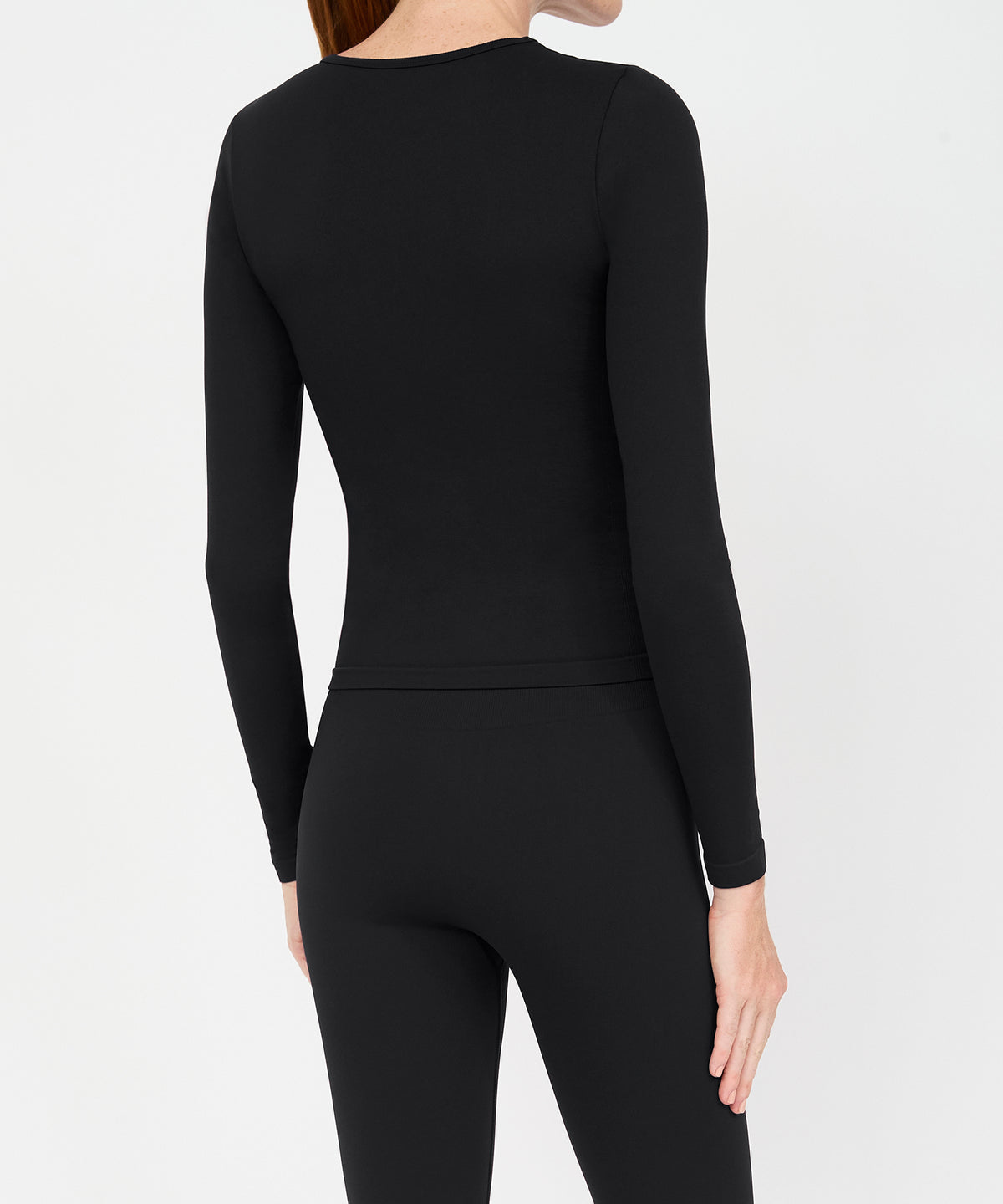 Form Movement Long Sleeve Tee - Black